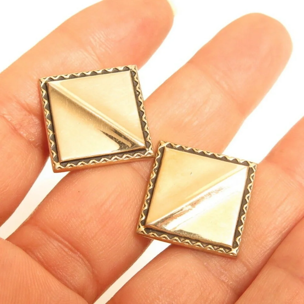 Vintage Signed Square Black‎ Edge Gold Cufflinks